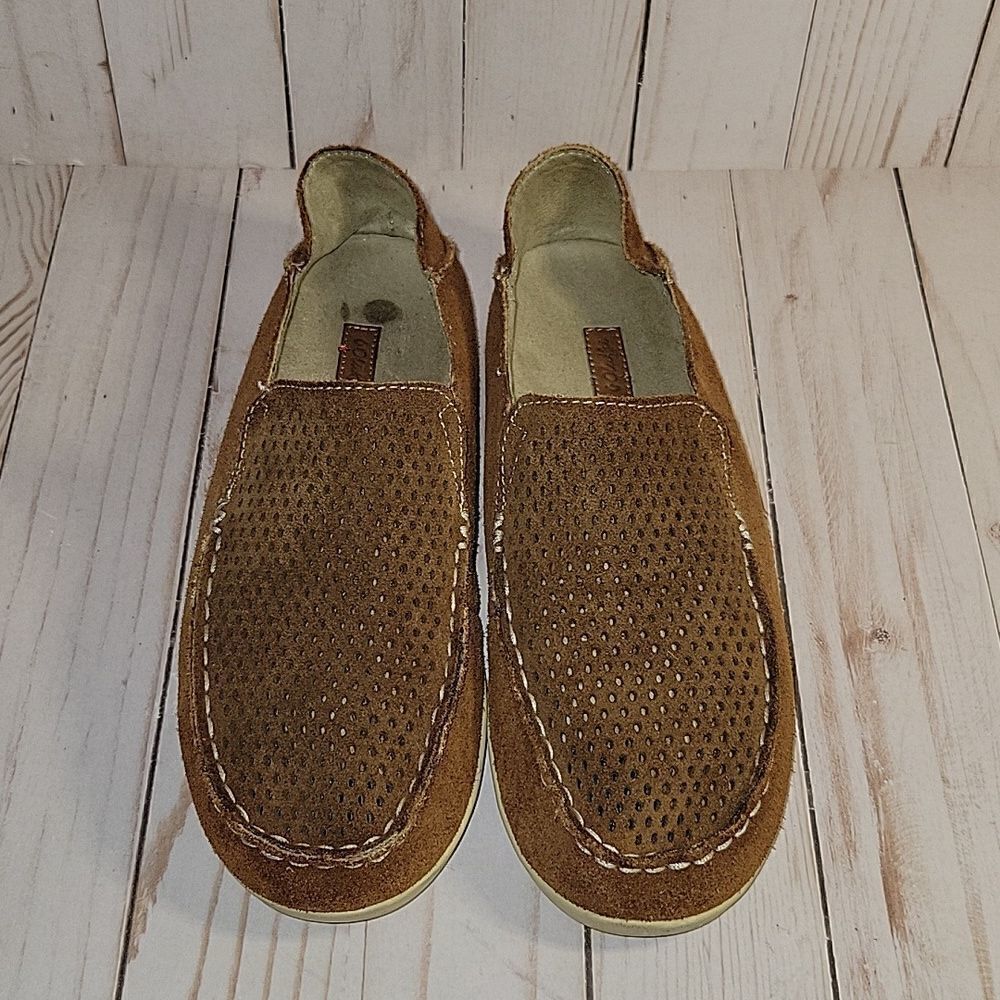 Olukai Womens Perforated Suede Slip On Loafers 7